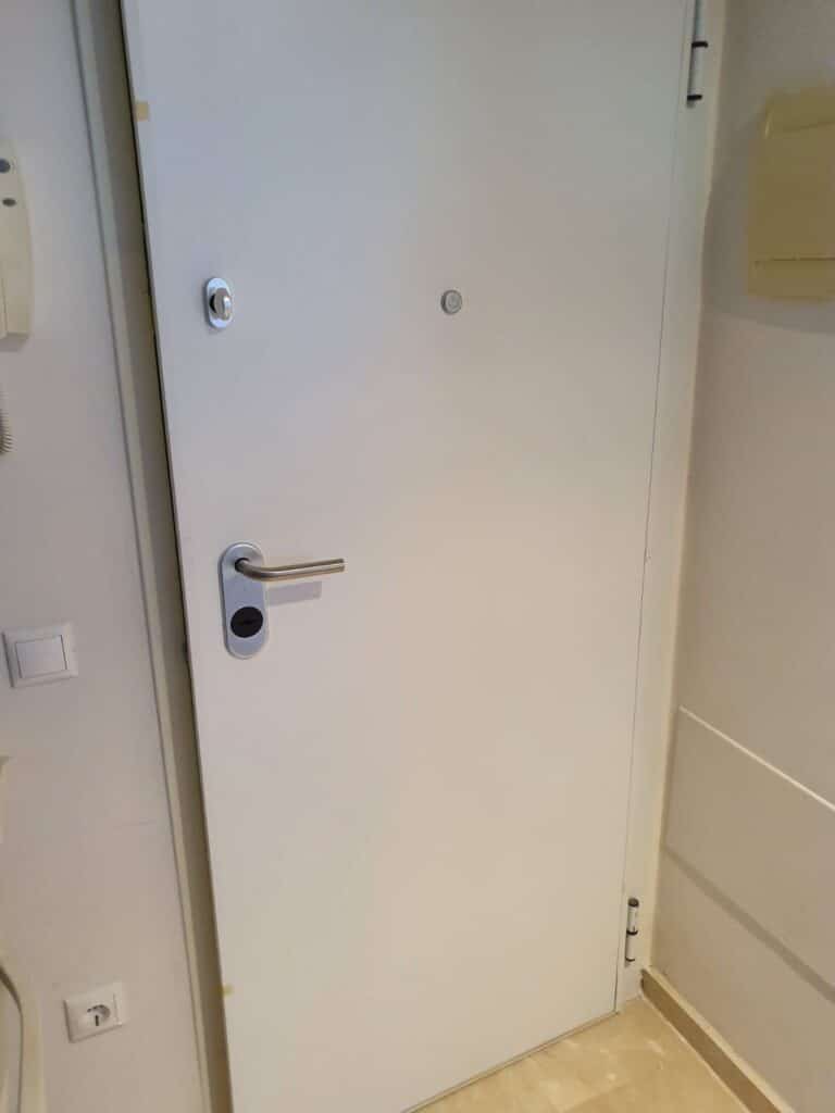 Apertura de puertas Callosa de en Sarria