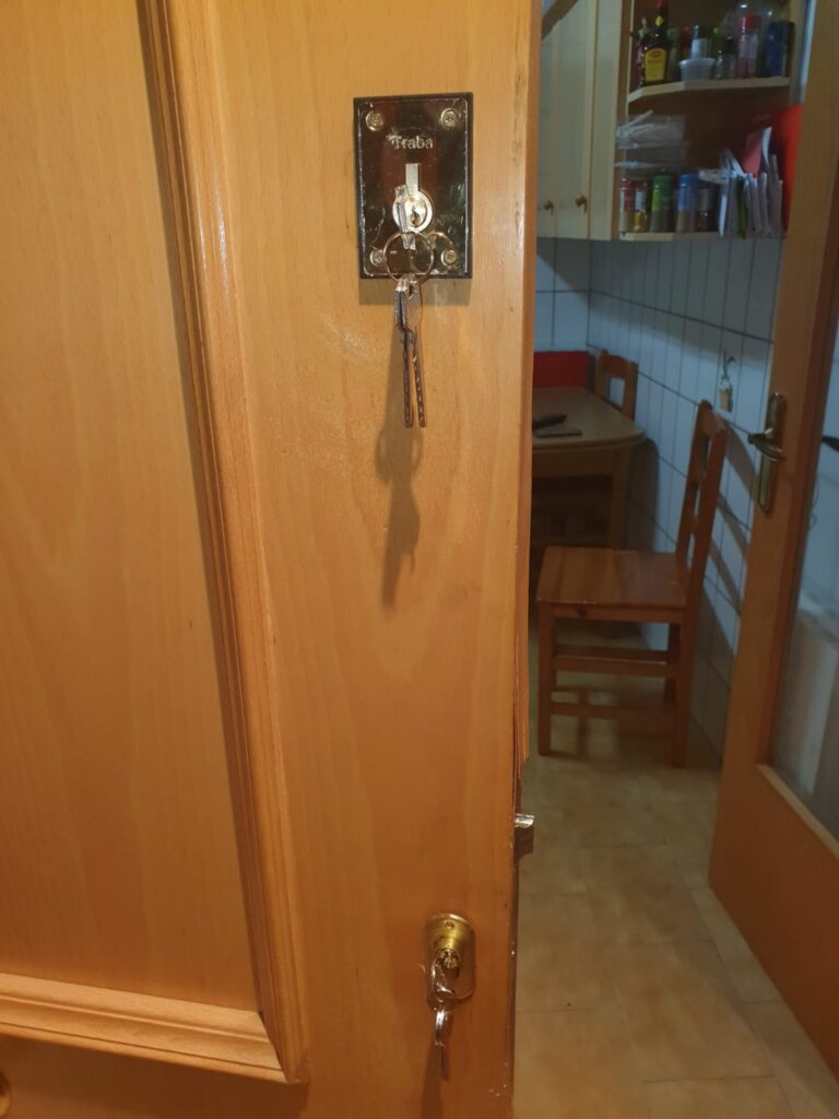 Apertura de puertas Nuches