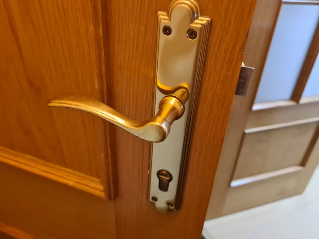 Apertura de puertas Ondara