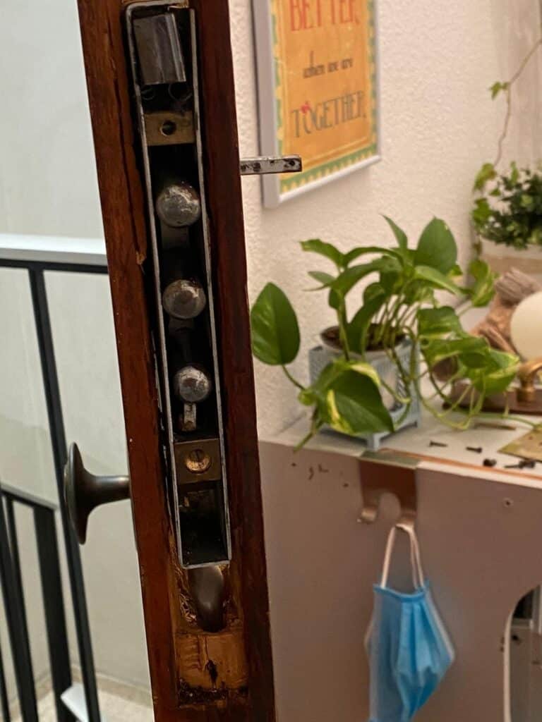 Apertura de puertas Orito