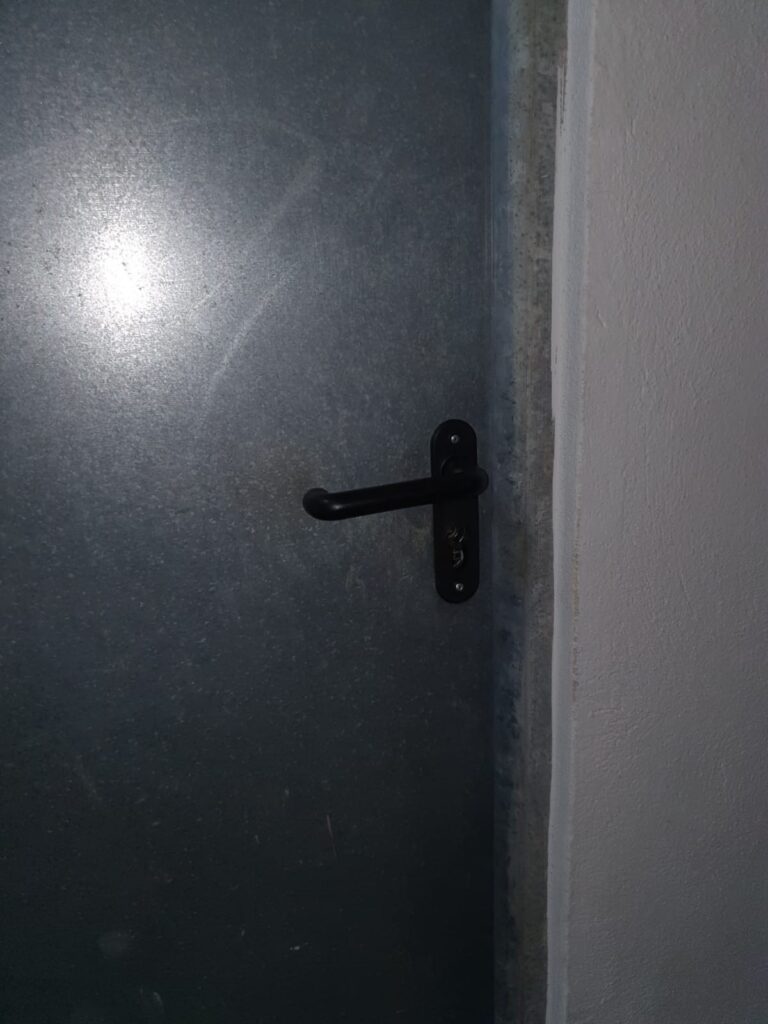 Apertura de puertas Petrel