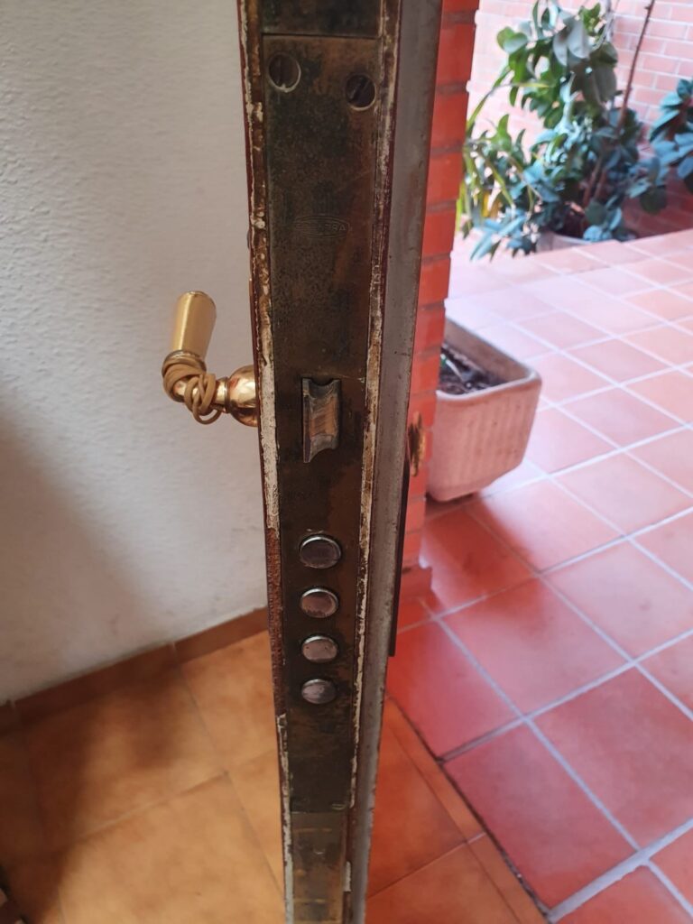 Apertura de puertas Polop